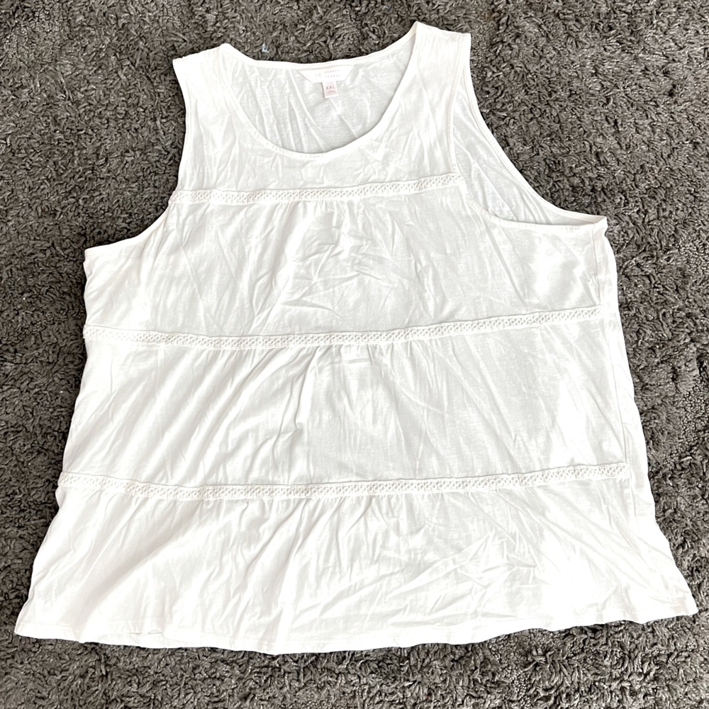 LC Lauren Conrad White Scoop Neck Tiered Tank Top w/ Crotchet Detailing Size XXL
